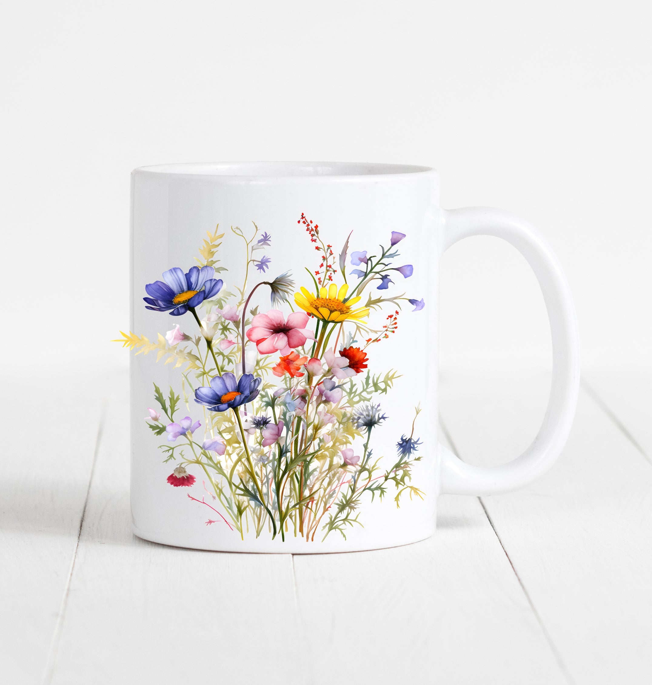 witte mok met afbeelding wilde bloemen in bonte kleuren