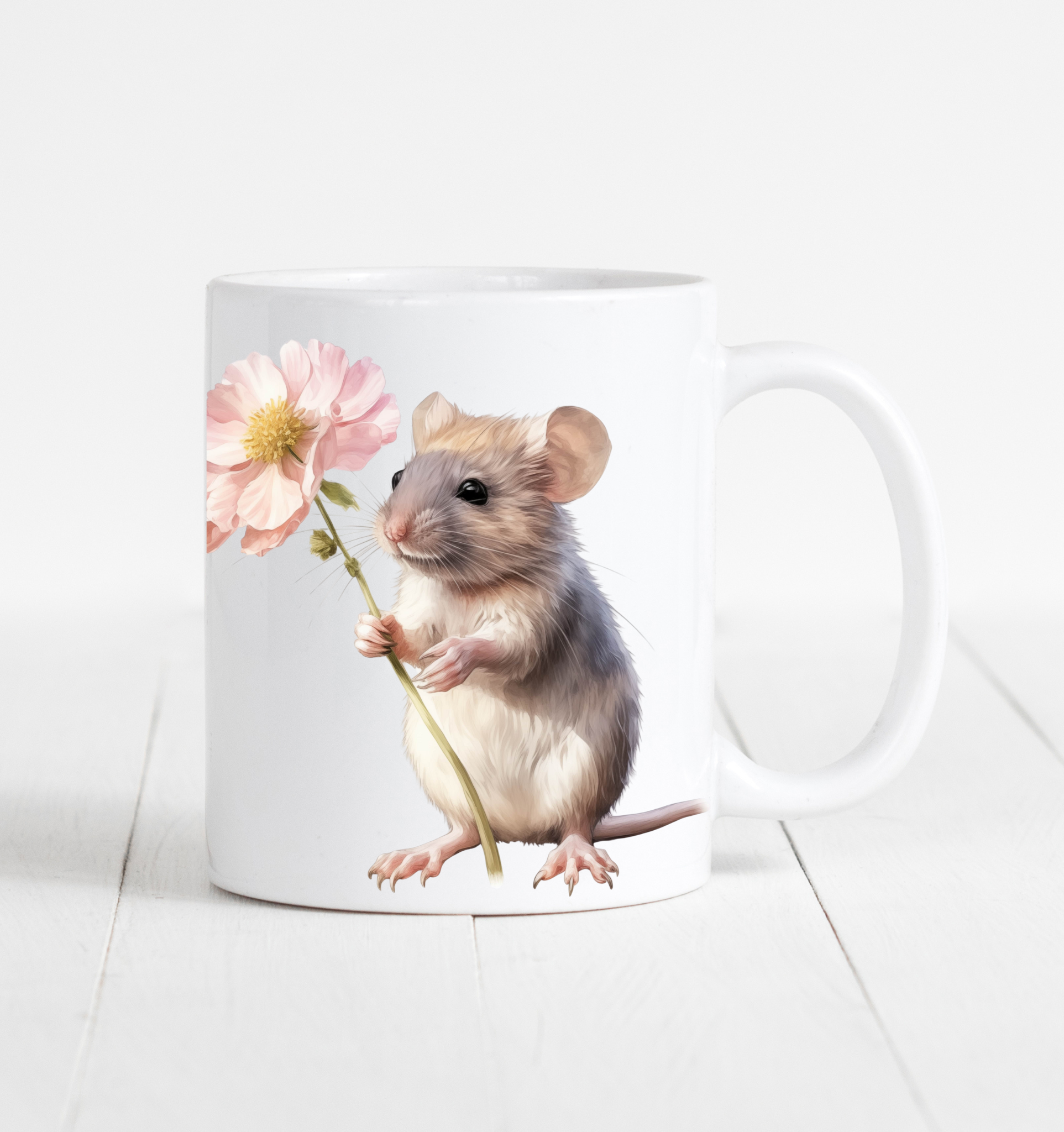 mok van steen met de afbeelding van een muisje met bloem