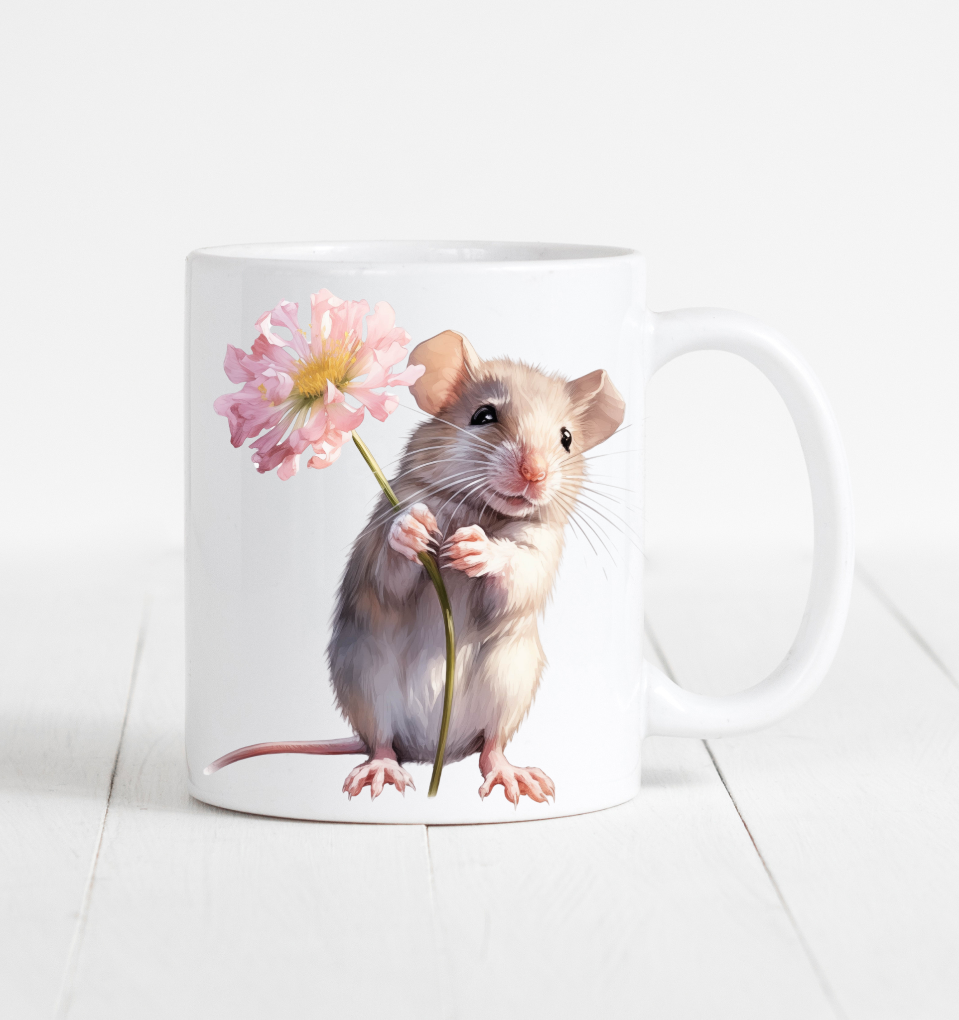 mok van steen met de afbeelding van een muisje met bloem